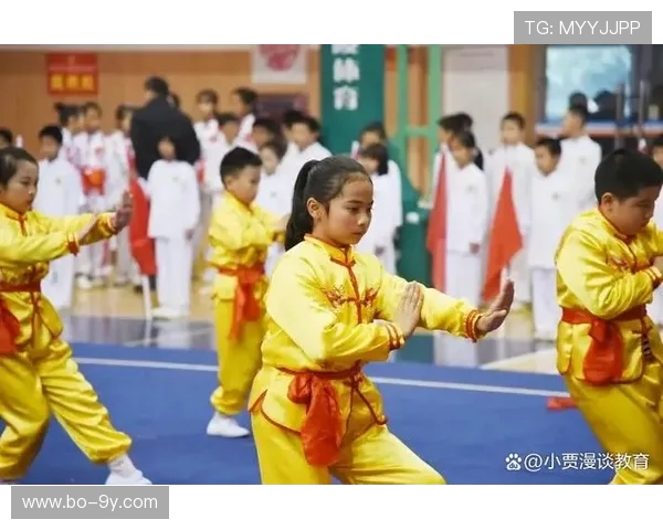 如何在没有武术和足球基础的情况下逐步提升运动技能和自信心