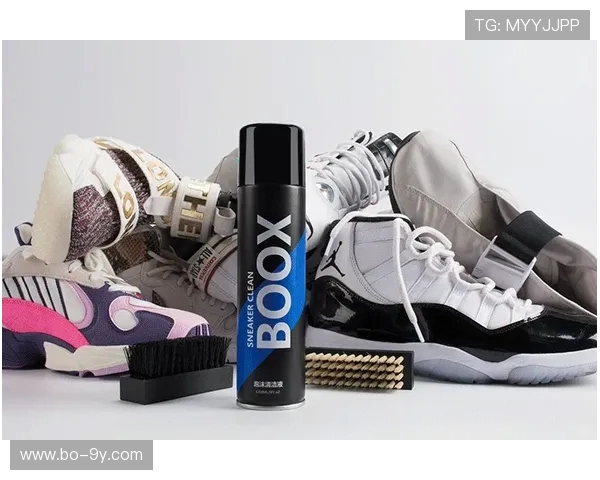 全面解析足球鞋专用擦鞋刷子的正确使用步骤与实用清洁技巧全指南